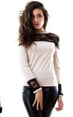 F2472-2 Lace Stitching Bottom T-Shirt in Apricot or White